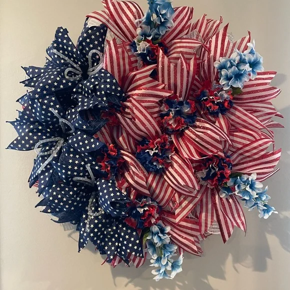 American Flag Ribbon Wreath -July 4th-Ribbons - Summer Wreath Light weigh